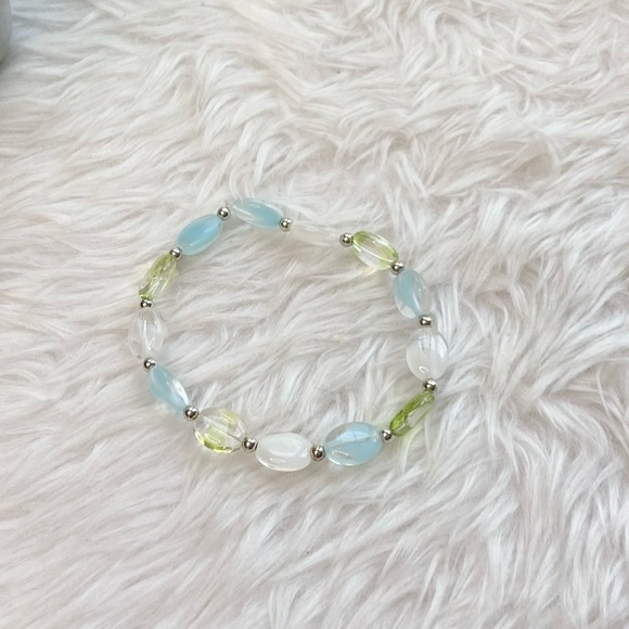 Beachy Breeze Beaded Bracelet - Picture 4 of 4